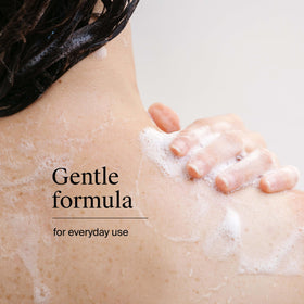Neutrogena Body Clear Acne Body Wash in shower setting