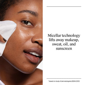 Neutrogena Makeup Remover Wipes close-up of texture