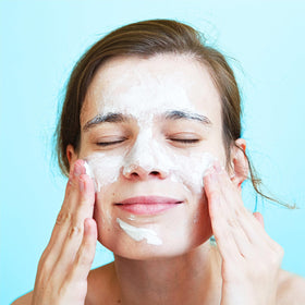 Neutrogena Oil-Free Acne Face Scrub 4.2 oz side view
