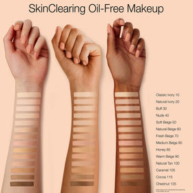 Neutrogena SkinClearing Liquid Foundation 40 Nude application on skin