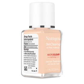 Neutrogena SkinClearing Liquid Foundation 80 Medium Beige in use