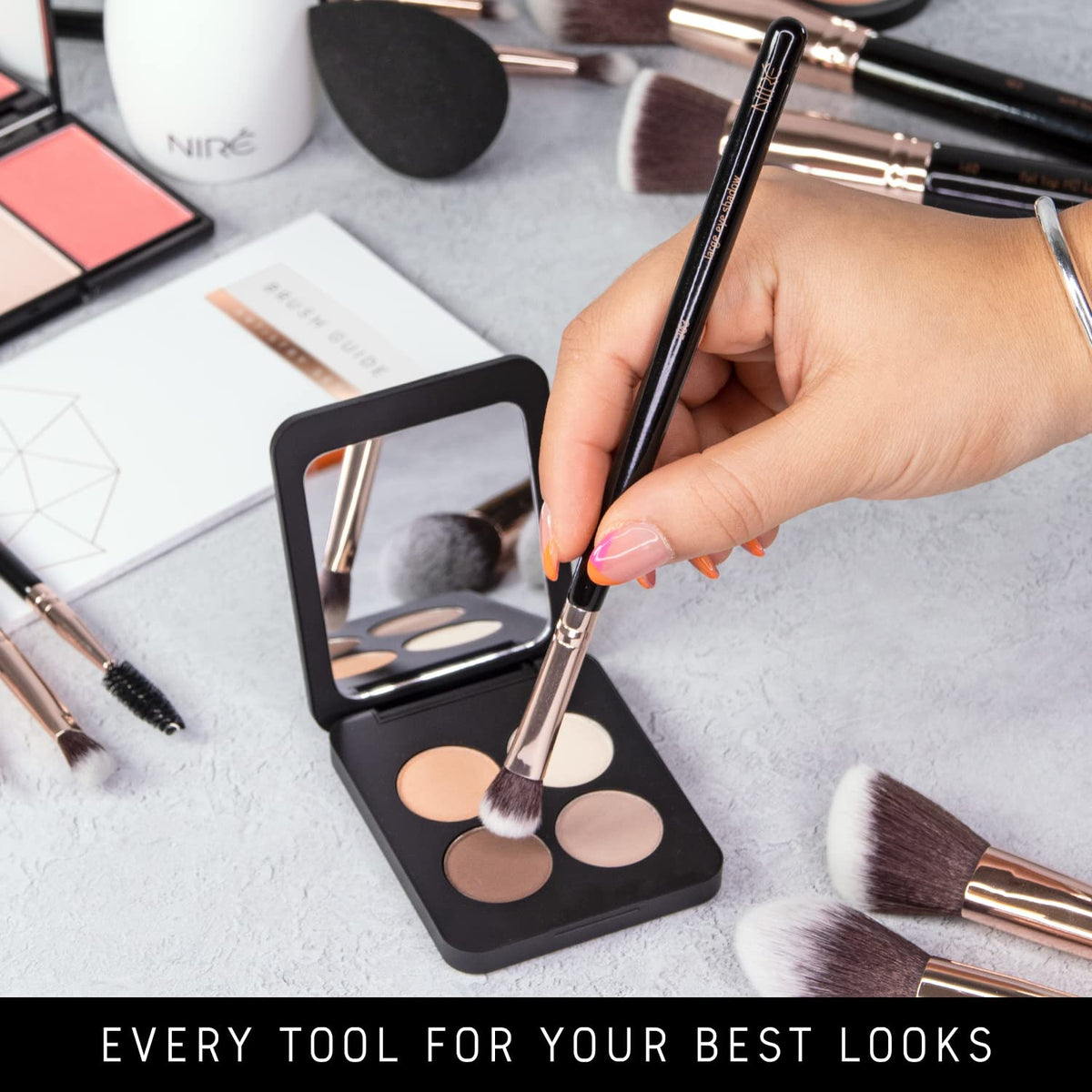 Niré makeup brush set packaging and contents