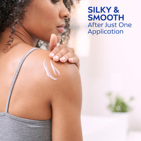 NIVEA Smooth Daily Moisture Body Lotion texture close-up