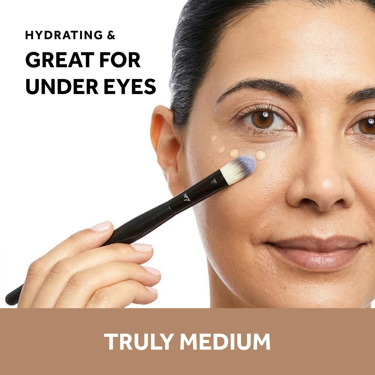 No7 Lift & Luminate Concealer applicator close-up