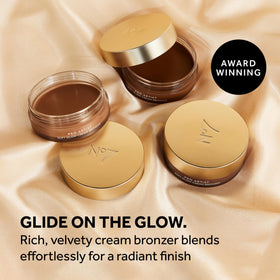 No7 Pro Artist Soft Glow Cream Bronzer Light texture close-up