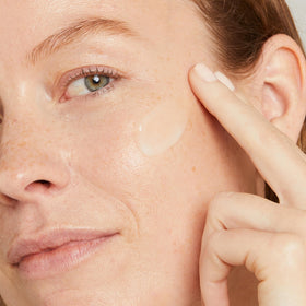 No7 Restore & Renew Serum bottle with cap