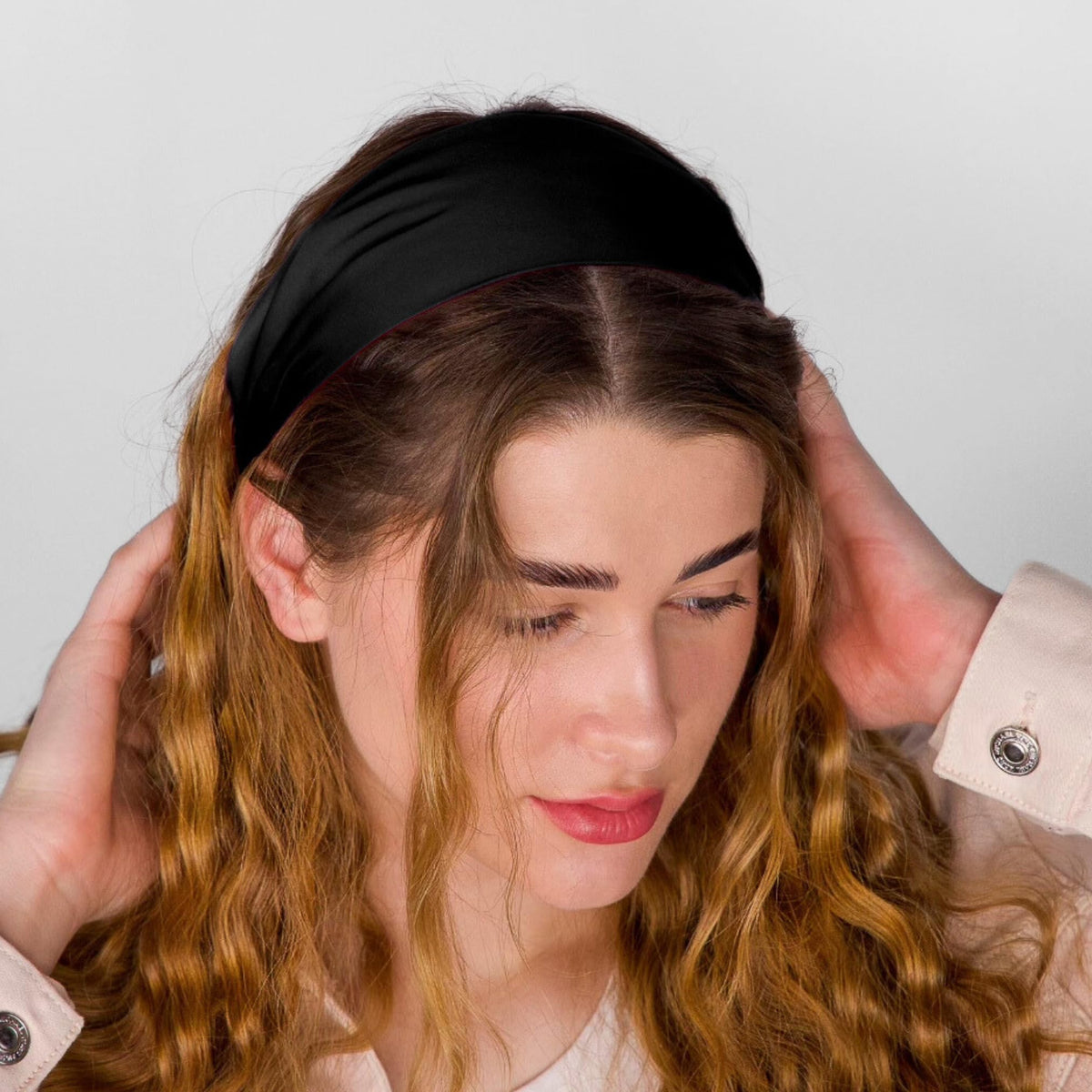 Nochka Fashion Silk Headband in use at a formal event