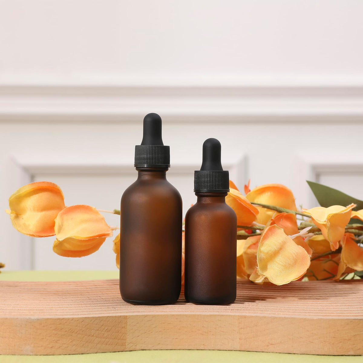 NOOEEISS amber dropper bottle with silicone top