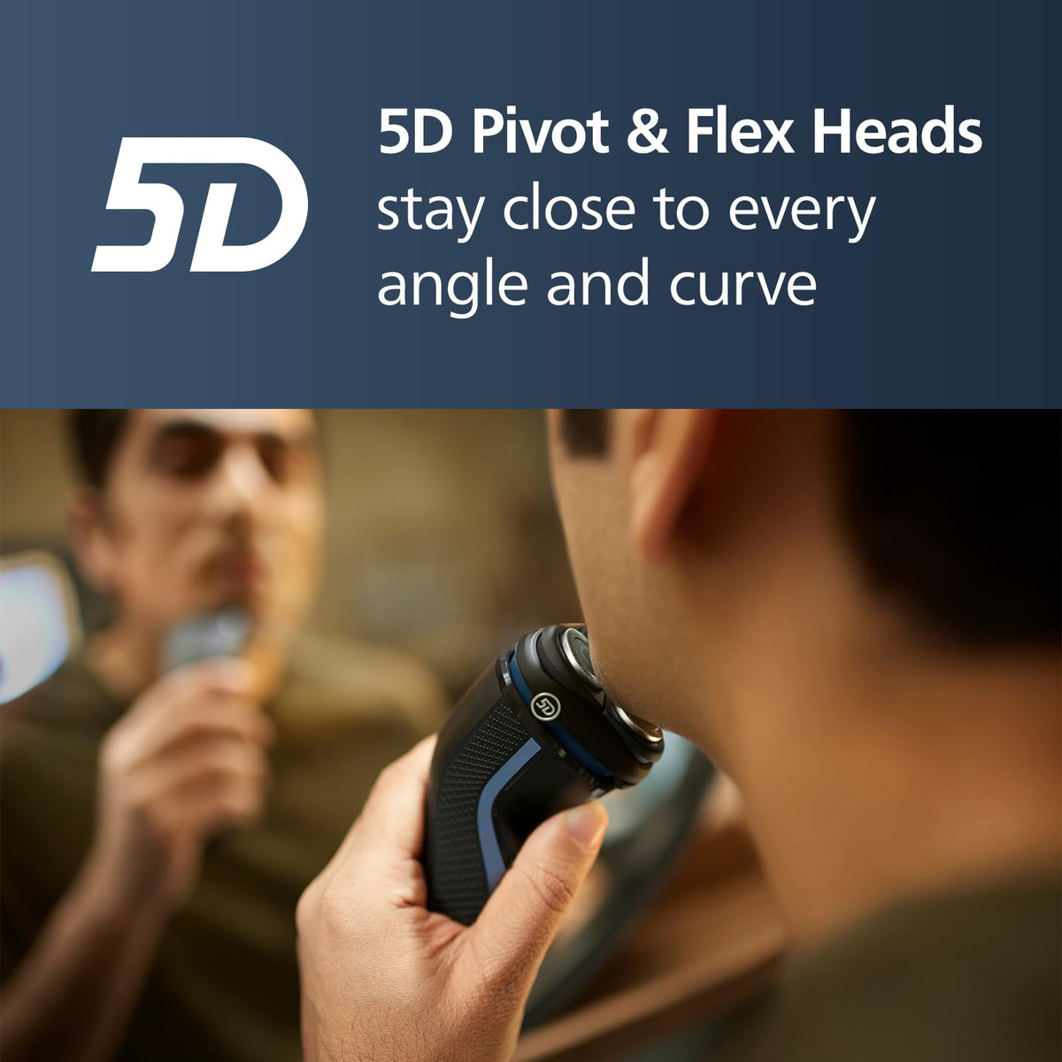 Norelco 3600 Electric Shaver head showing 5D Pivot & Flex feature