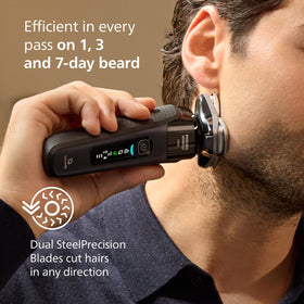 Norelco i9000 Electric Shaver in travel case