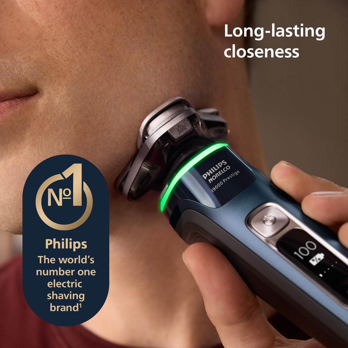 Norelco i9000 Prestige Electric Shaver showing 360° flexing heads
