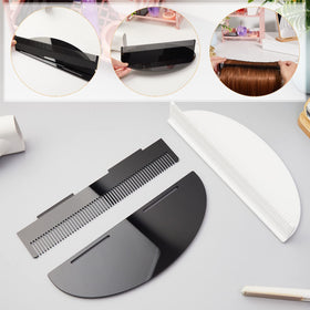 Nuogo Hair Extension Holder set on a table
