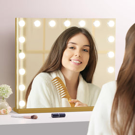 NUSVAN Vanity Mirror displaying dimmable bulbs in use