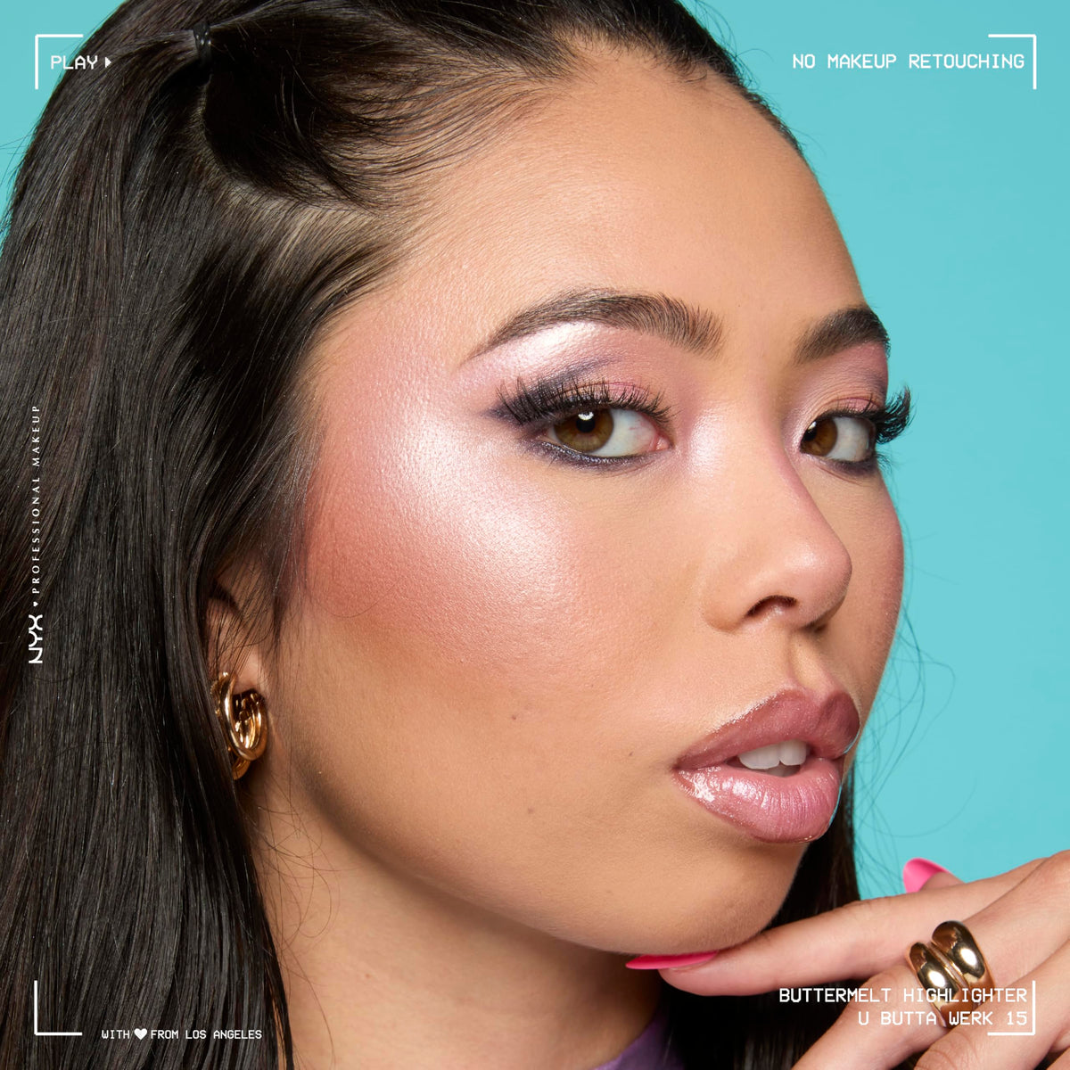 NYX Buttermelt Highlighter in natural light