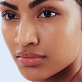 Obagi Medical Eyelash Serum in hand