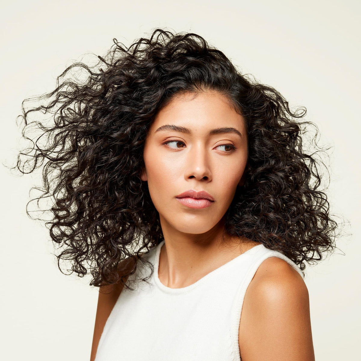 Odele Clarifying Shampoo with fresh cucumbers