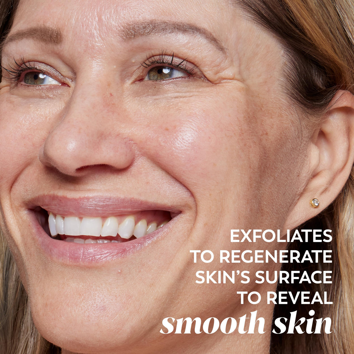 Olay Detoxifying Pore Scrub 5 oz texture close-up