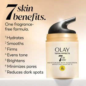 Olay Total Effects 7-in-1 Face Moisturiser SPF 15 application on skin