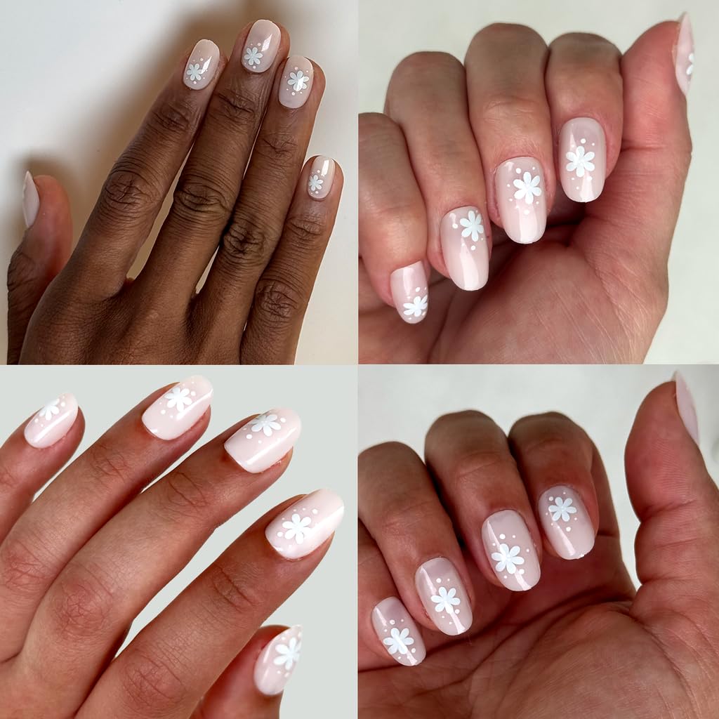 Olive & June Instant Mani Press-On Nails Daisy Dance close-up