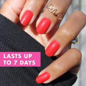 Olive & June Super Stick Press-On Nails Lollipop Cherry Red set with accessories