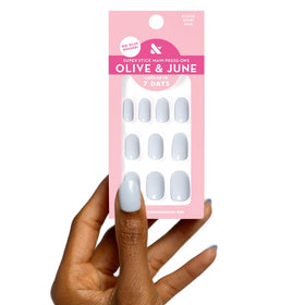 Olive & June Super Stick Press-On Nails Rink Pastel Blue front view