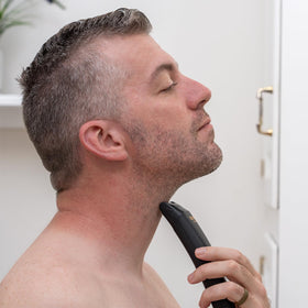 OLOV For Man Beard Trimmer non-slip handle for better control