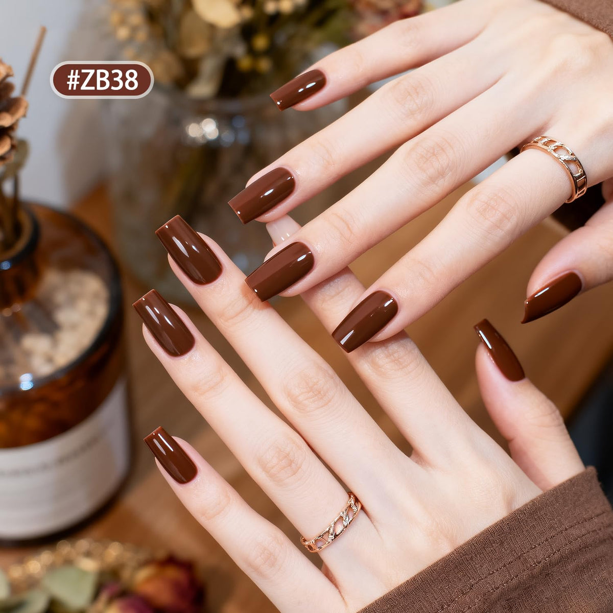 OpenLive base coat and top coat included in the nail polish set