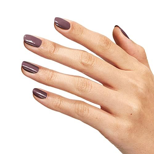 OPI Nail Lacquer Claydreaming on nails showcasing smooth finish