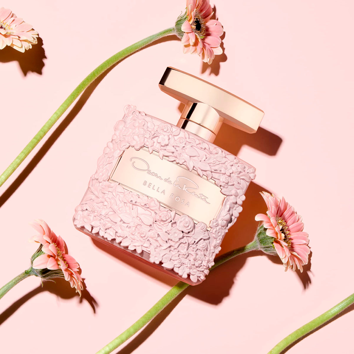 Oscar de la Renta Bella Rosa Eau de Parfum lifestyle scene