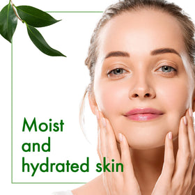 Oshima Tsubaki Camellia Seed Oil 60ml applied to skin