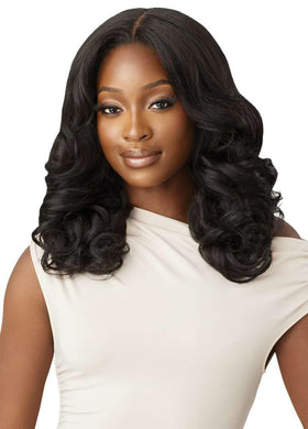 Outre Lace Front Wig Akina side view highlighting ear-to-ear lace