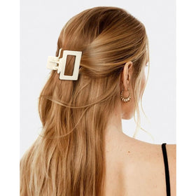 packaging of DEEKA 8 pack hair clips set