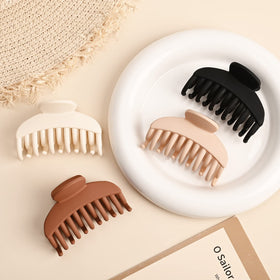 Packaging of DEEKA Hair Claw Clips with product details