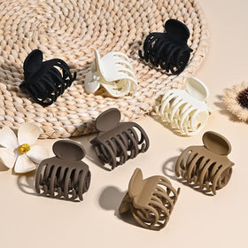 Packaging of DEEKA small claw clips