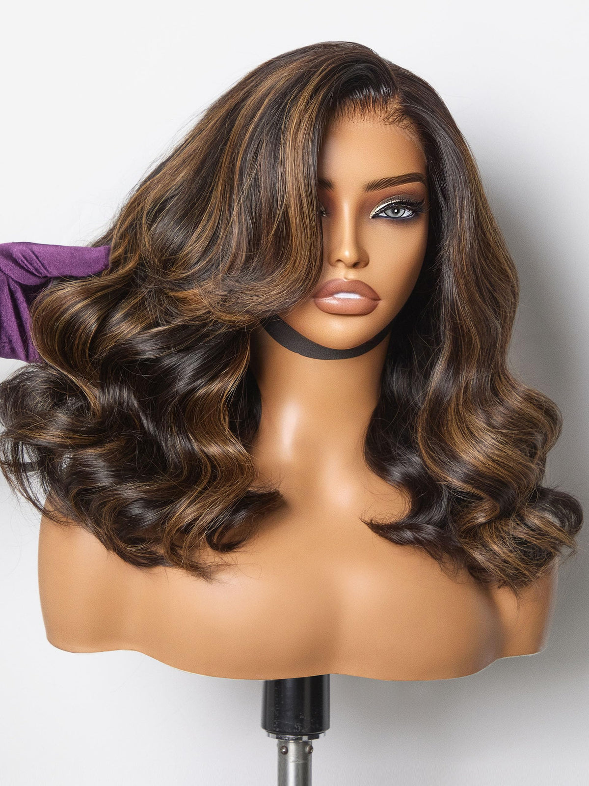 Packaging of LUVME HAIR Loose Wave Wig