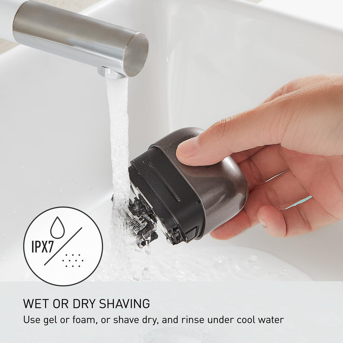 Panasonic ES-CM3A-K Travel Shaver packaging
