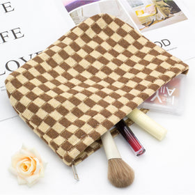 PAZIMIIK Checkered Makeup Bag side view with zipper