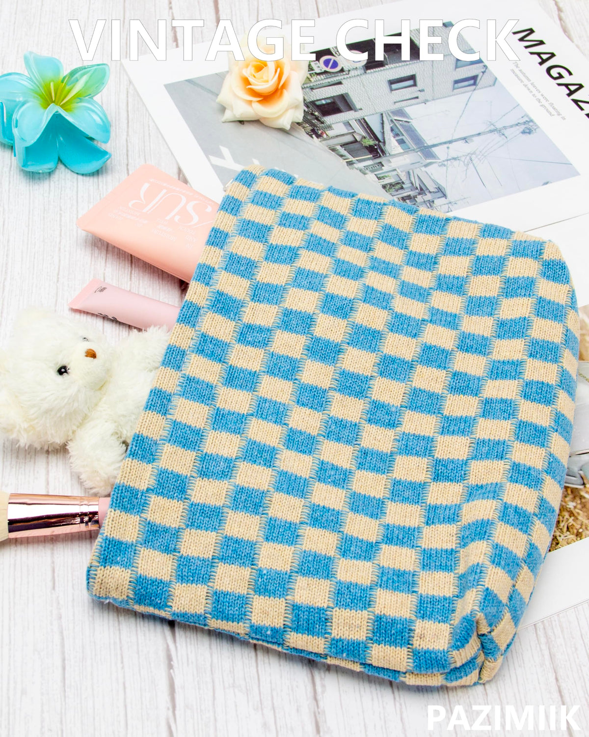 PAZIMIIK Checkered Makeup Bag side view with zipper