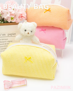 PAZIMIIK Cozy Makeup Bag displayed with other accessories