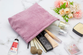 PAZIMIIK Makeup Bag in use during travel