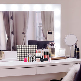 PAZIMIIK makeup bag packed with beauty items