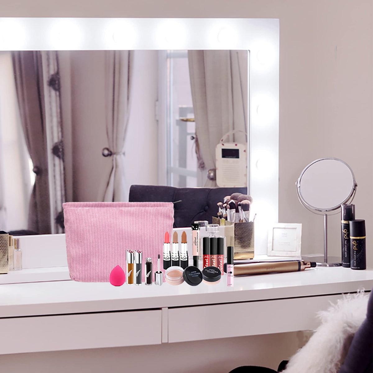 PAZIMIIK Makeup Bag showing water-repellent fabric