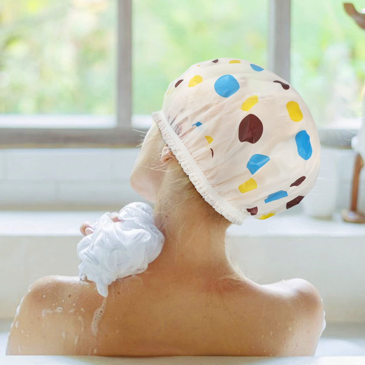 Pengxiaomei shower caps displayed in various styles for family use