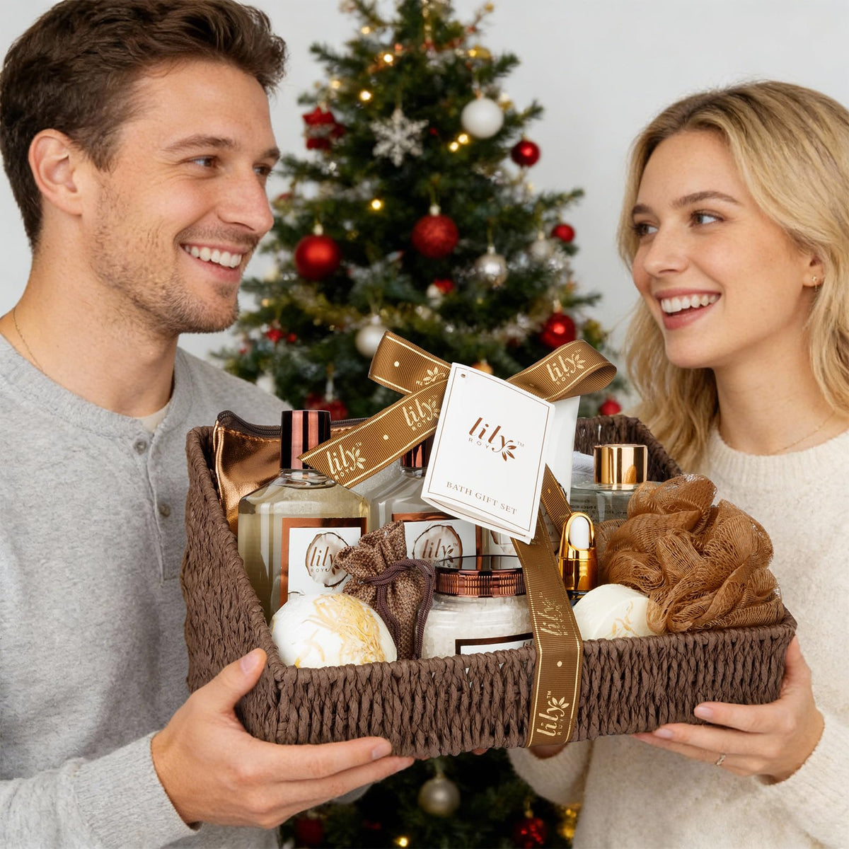 Personalised gift note card included in the basket