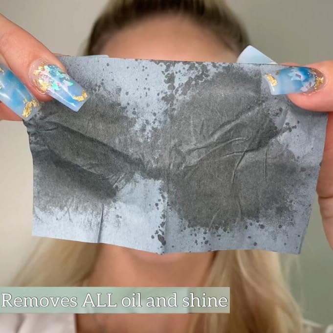 PleasingCare Large Face Oil Blotting Sheets being used outdoors