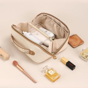 Prite Makeup Bag in medium size with transparent divider