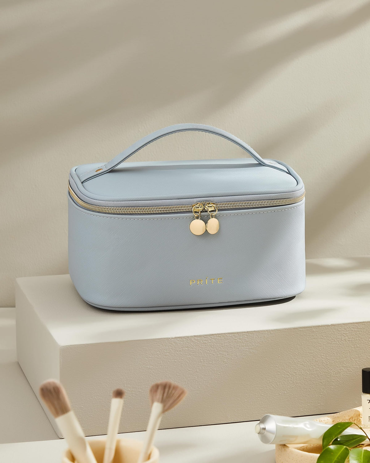 Prite Makeup Bag showing interior with adjustable dividers