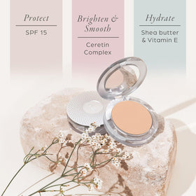 PÜR MINERALS 4-in-1 Pressed Mineral Powder Foundation application brush
