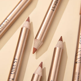 QiBest lip liner set in a stylish makeup bag