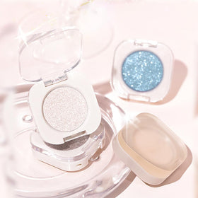 QIDSTERS Pear White Glitter Eyeshadow Mini 18g close-up